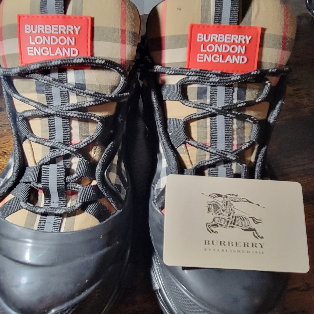 Burberry London England Plaid Sneakers - Picture 1 of 7